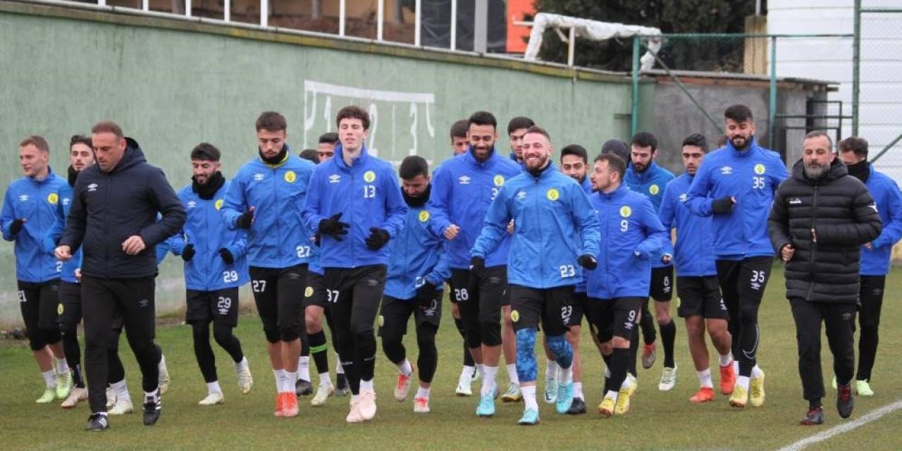 Darıca Gençlerbirliği Yönetimi: "Kulübümüzü Kurtarmaya Yönelik Tekliflere Açığız"