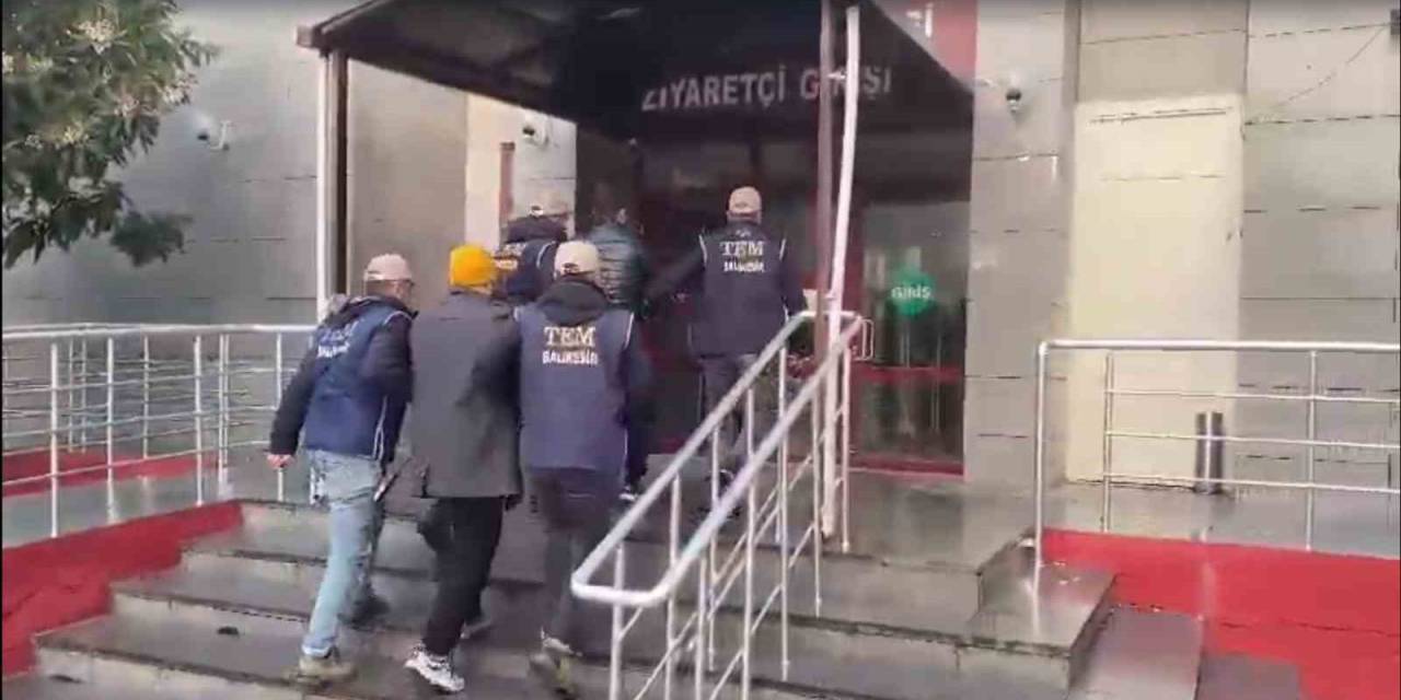 Balıkesir’de Deaş Üyesi 4 Kişi Yakalandı