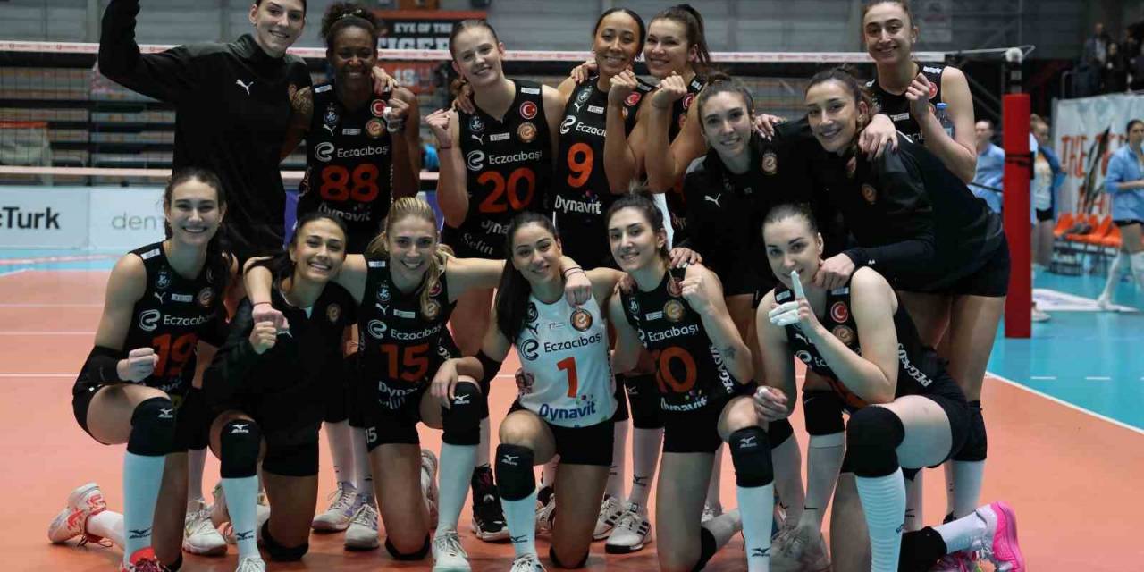 Sultanlar Ligi : Eczacıbaşı Dynavit: 3 - Ptt: 0