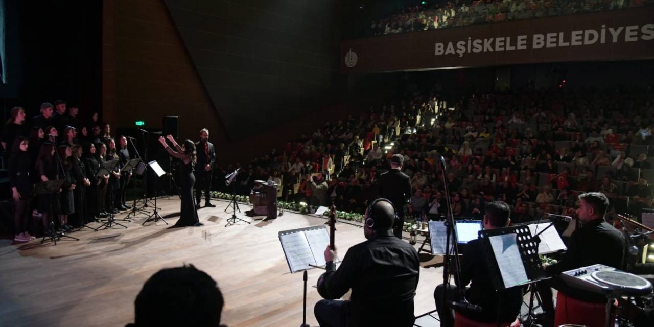 Türkiye Yüzyılı Başiskele’de Türkülerle Anlatıldı