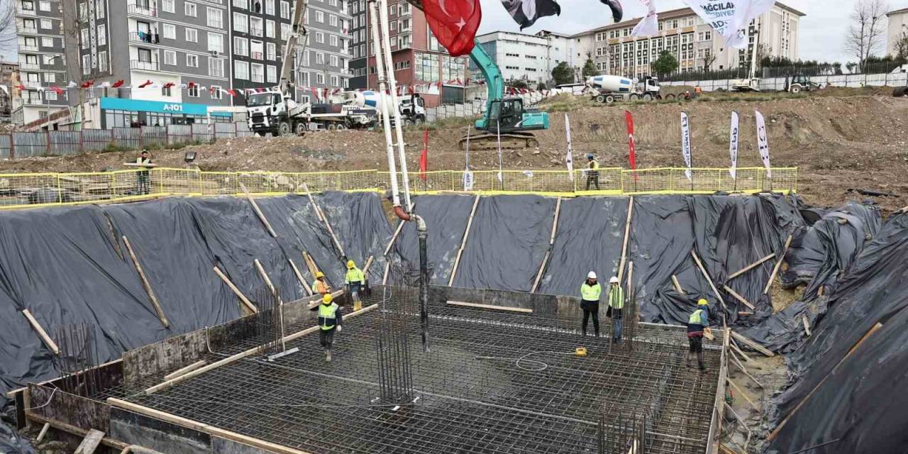 Cumhurbaşkanı Erdoğan’ın Katıldığı Canlı Yayınla Bağcılar’da Asburçaklar Sitesi’nin Temeli Atıldı