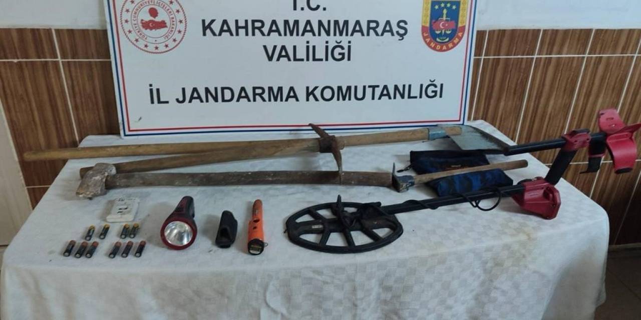 İzinsiz Kazı Yapan 2 Kişi Suçüstü Yakalandı