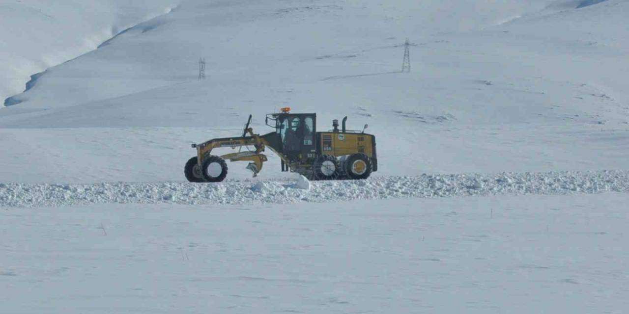 Kars’ta 33 Köy Yolu Ulaşıma Kapandı
