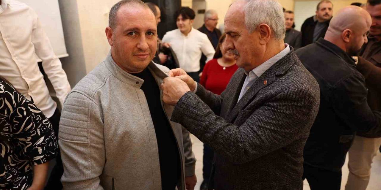 Derince’de Ak Parti’ye 752 Yeni Üye Katıldı