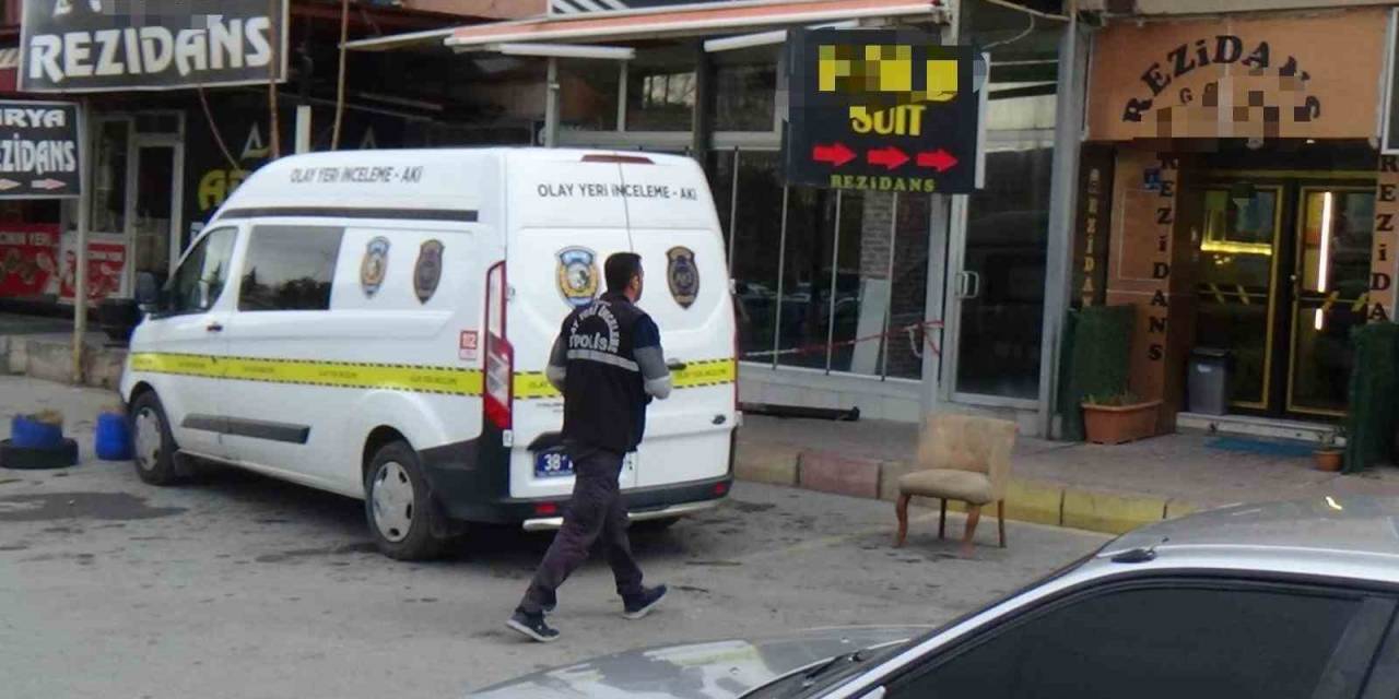 62 Yaşındaki Adam Rezidansta Ölü Bulundu