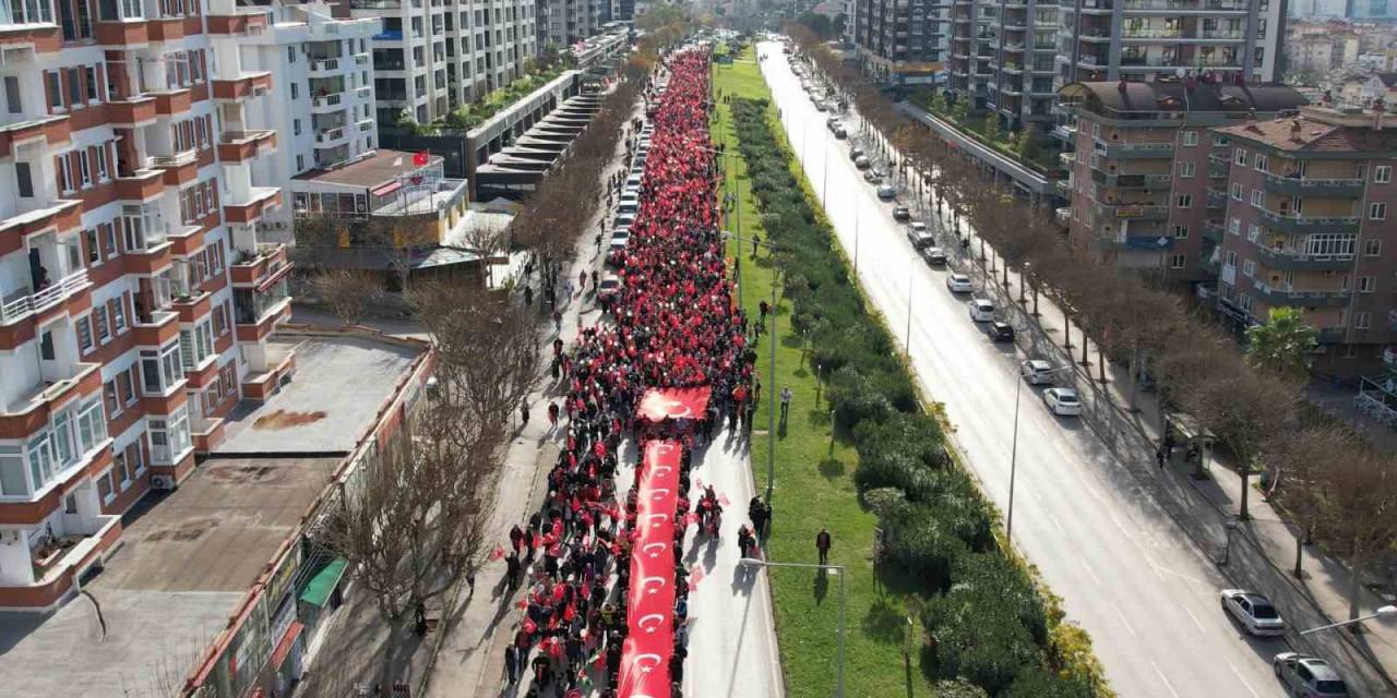 Binler Filistin Ve Şehitler İçin Yürüdü