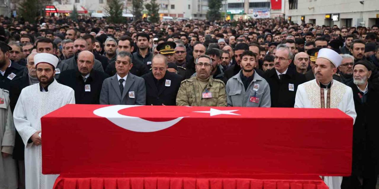 Şehit Aslan Son Yolculuğuna Uğurlandı