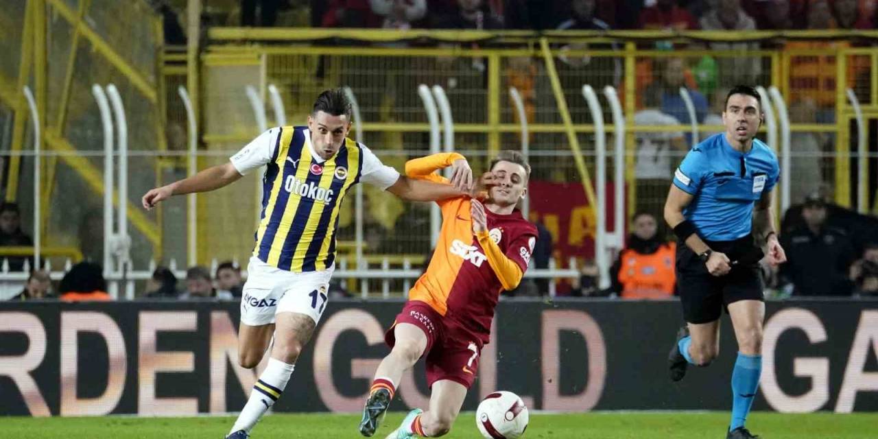 İrfan Can Kahveci Cezalı Duruma Düştü