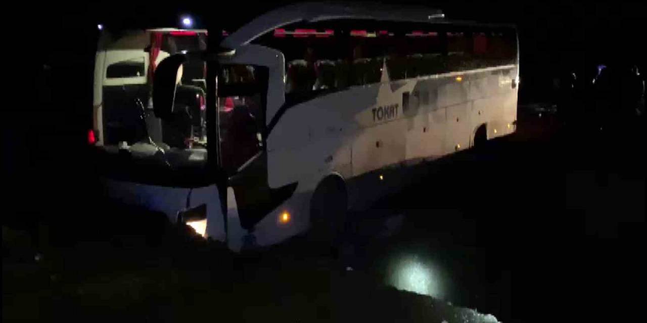 Amasya’da Kontrolden Çıkan Yolcu Otobüsü Çukura Düştü: 6 Yaralı