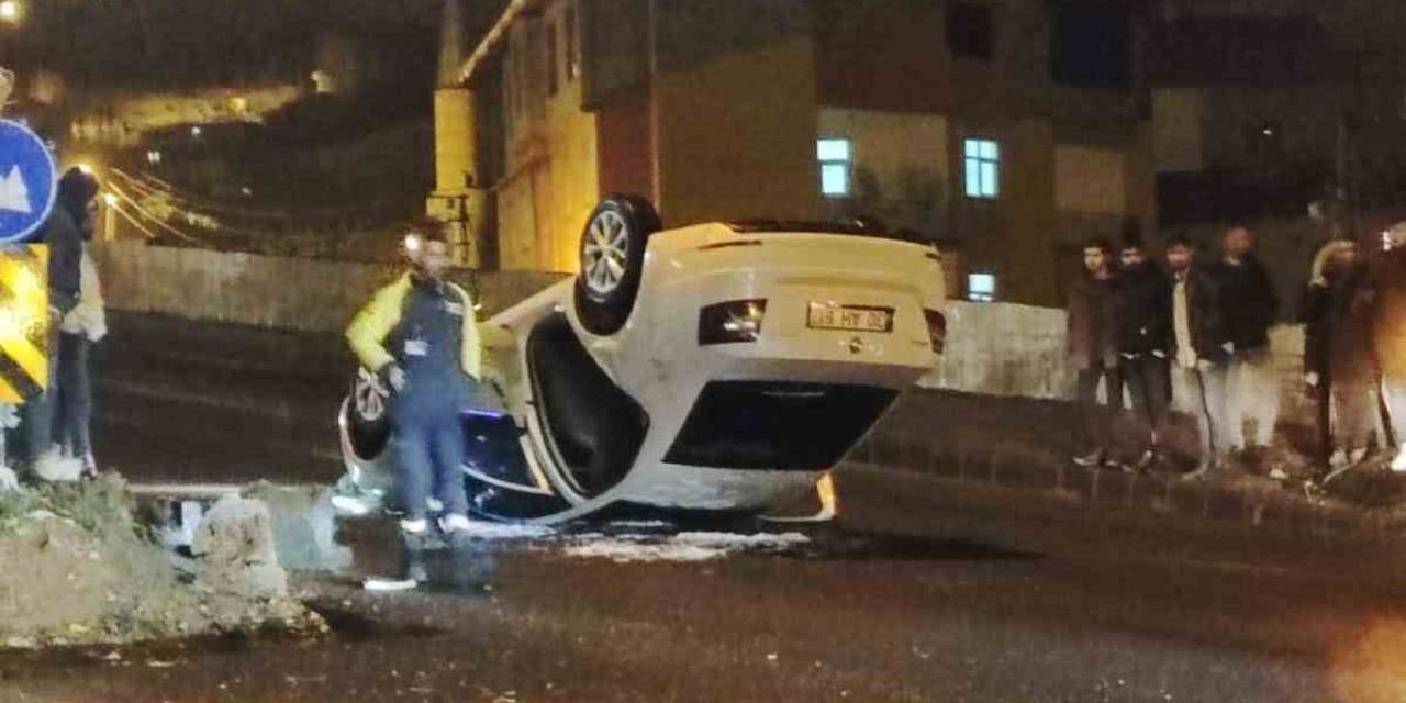 Hakkari’de Otomobil Takla Attı: 3 Yaralı