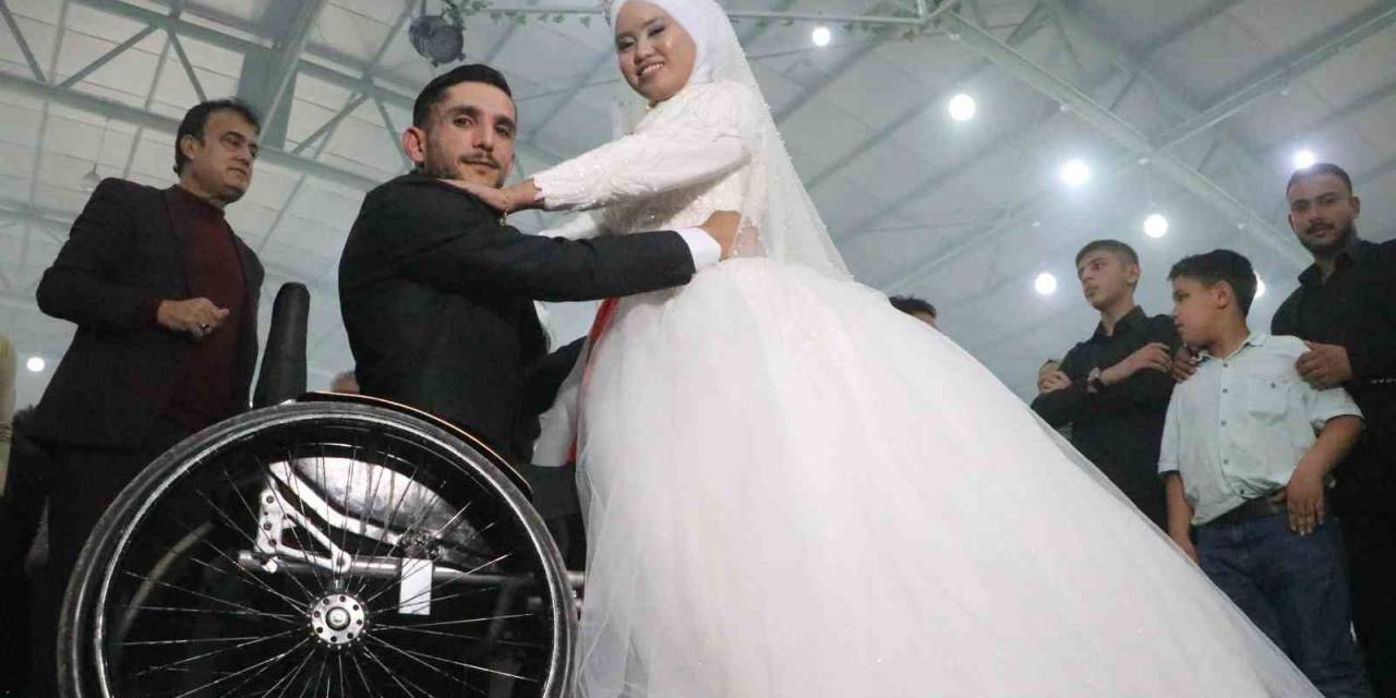 Sosyal Medyada Başlayan 13 Bin Kilometrelik Aşk Engel Tanımadı