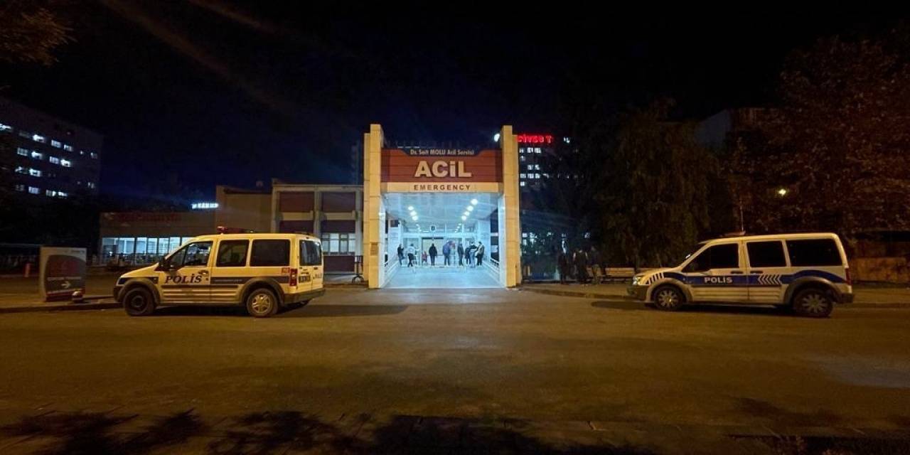 Kavgada Bıçaklanan 2 Kişi Yaralandı