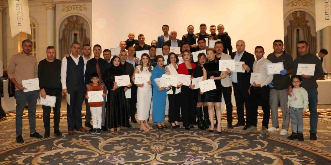 Elite World Van Hotel’den Personel Gecesi