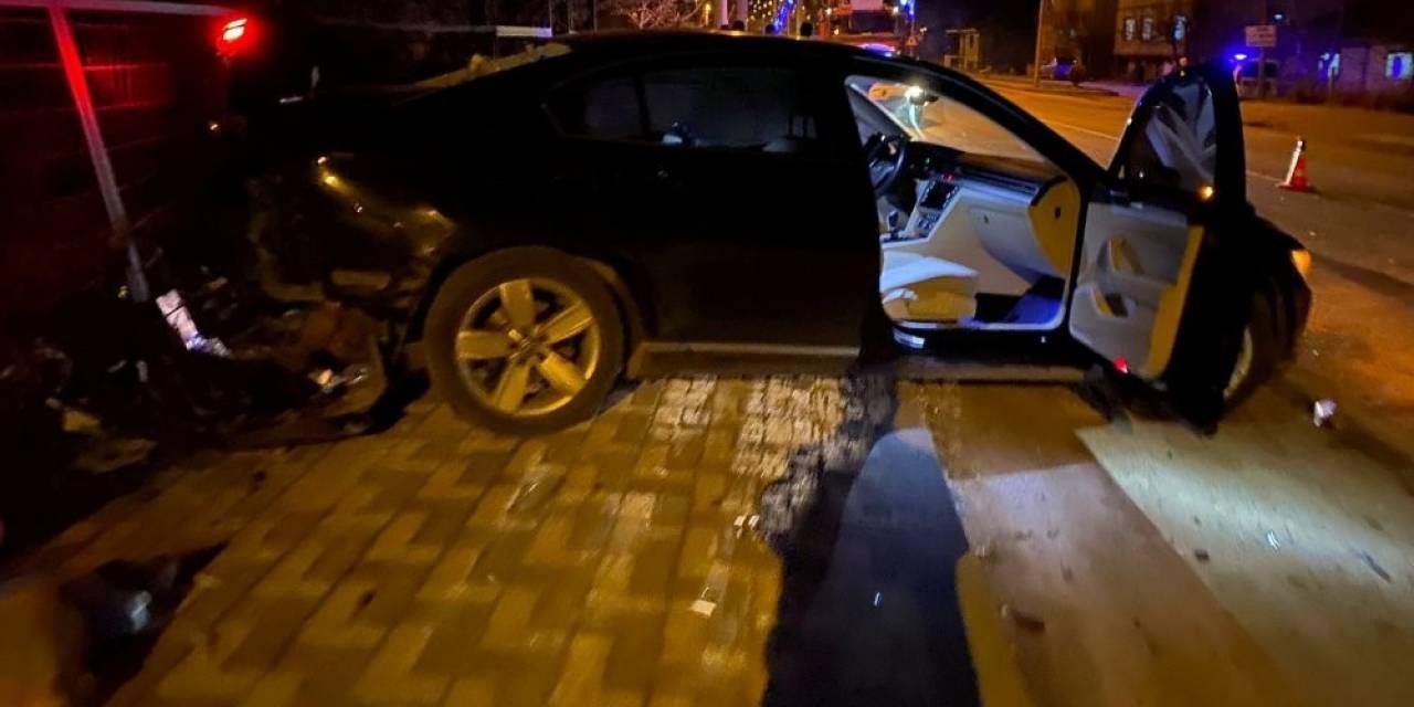 Başkanın Makam Araçları Aynı Cadde 3 Yılda İki Kez Kazaya Karıştı