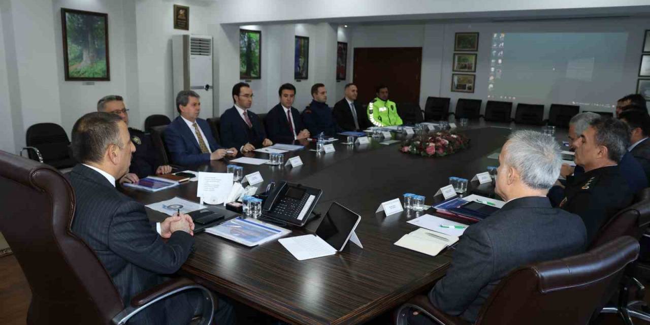 Zonguldak’ta Asayiş Ve Güvenlik Toplantısı Gerçekleştirildi