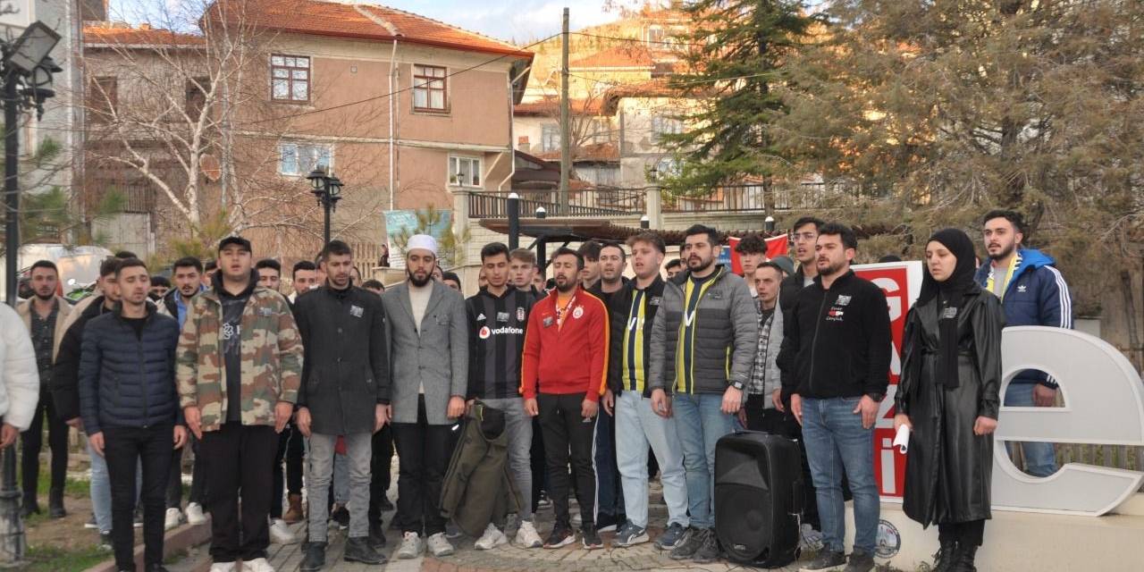 Emet’te Fenerbahçe, Galatasaray Ve Beşiktaş Taraftarları Terörü Lanetledi