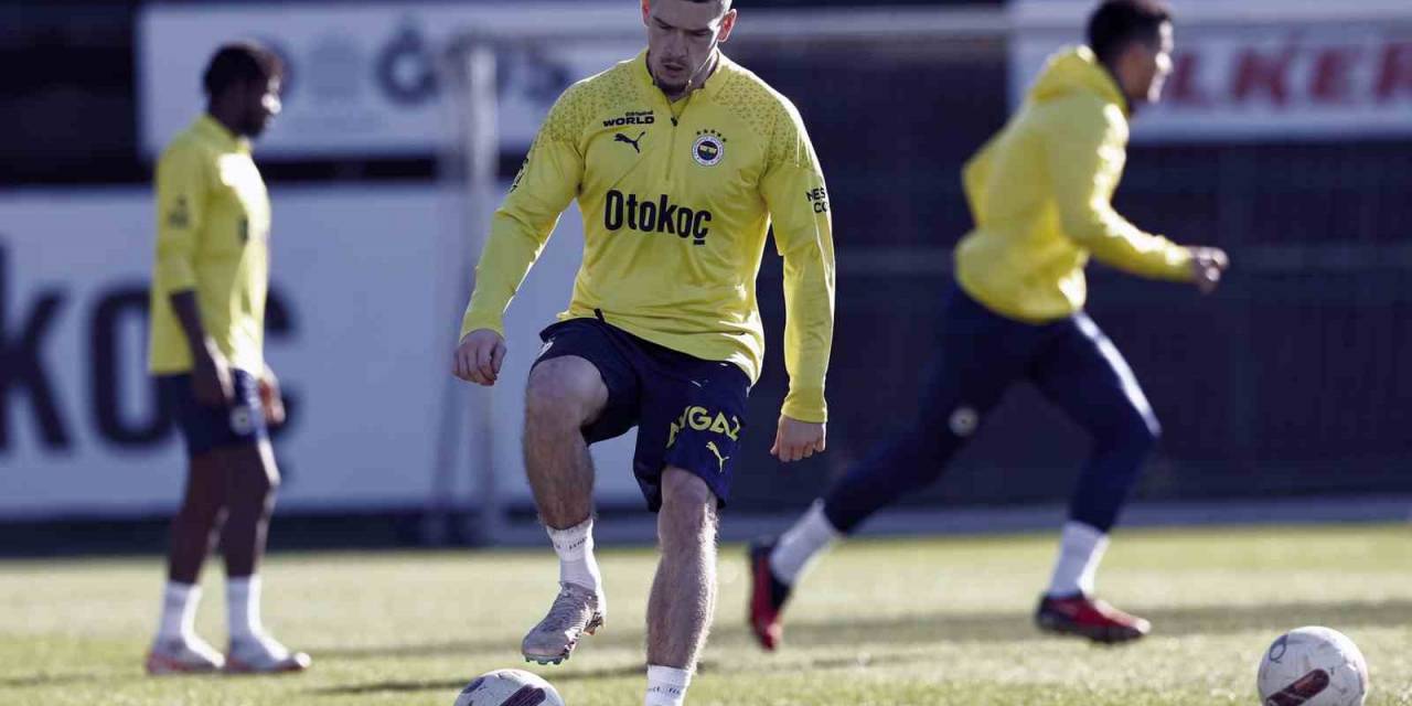 Fenerbahçe’de Süper Kupa Maçının Hazırlıkları Başladı