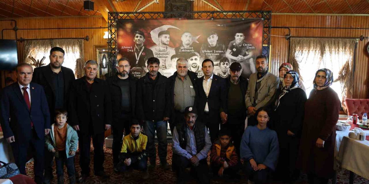 Deprem Şehidi Pehlivanların Yakınlarına Maddi Destek