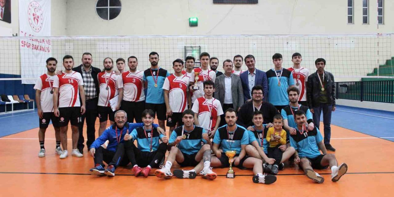 Düzce’de Yurtlar Arası Voleybol Şampiyonu Belli Oldu