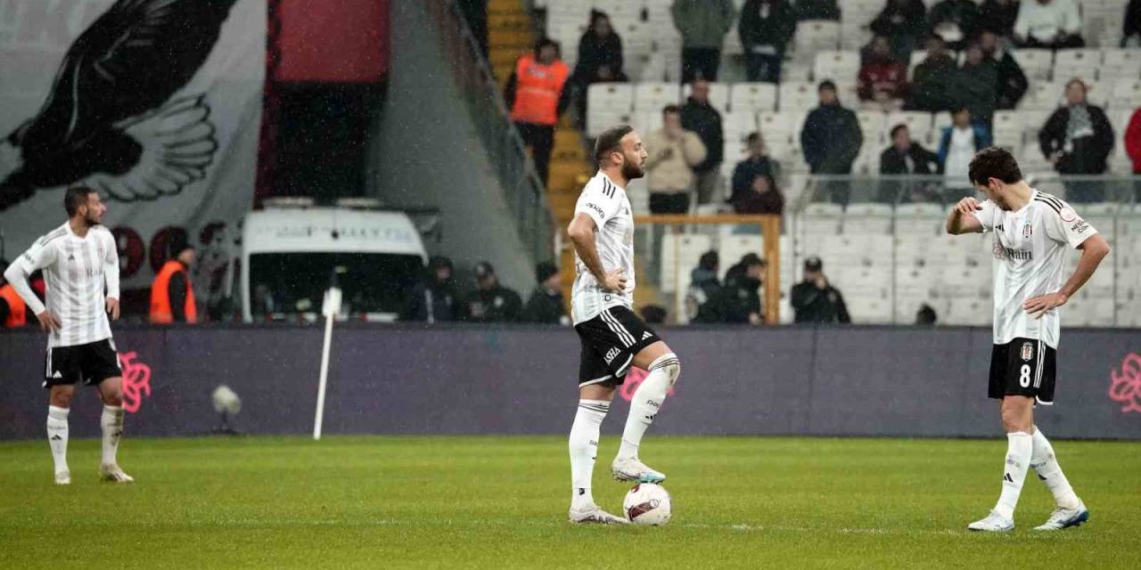 Beşiktaş Ligin İlk Yarısında İstikrarı Sağlayamadı