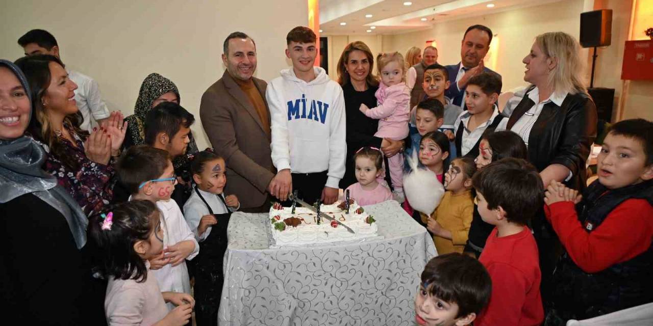 Başkan Tutuk Pku Aileleri İle Bir Araya Geldi