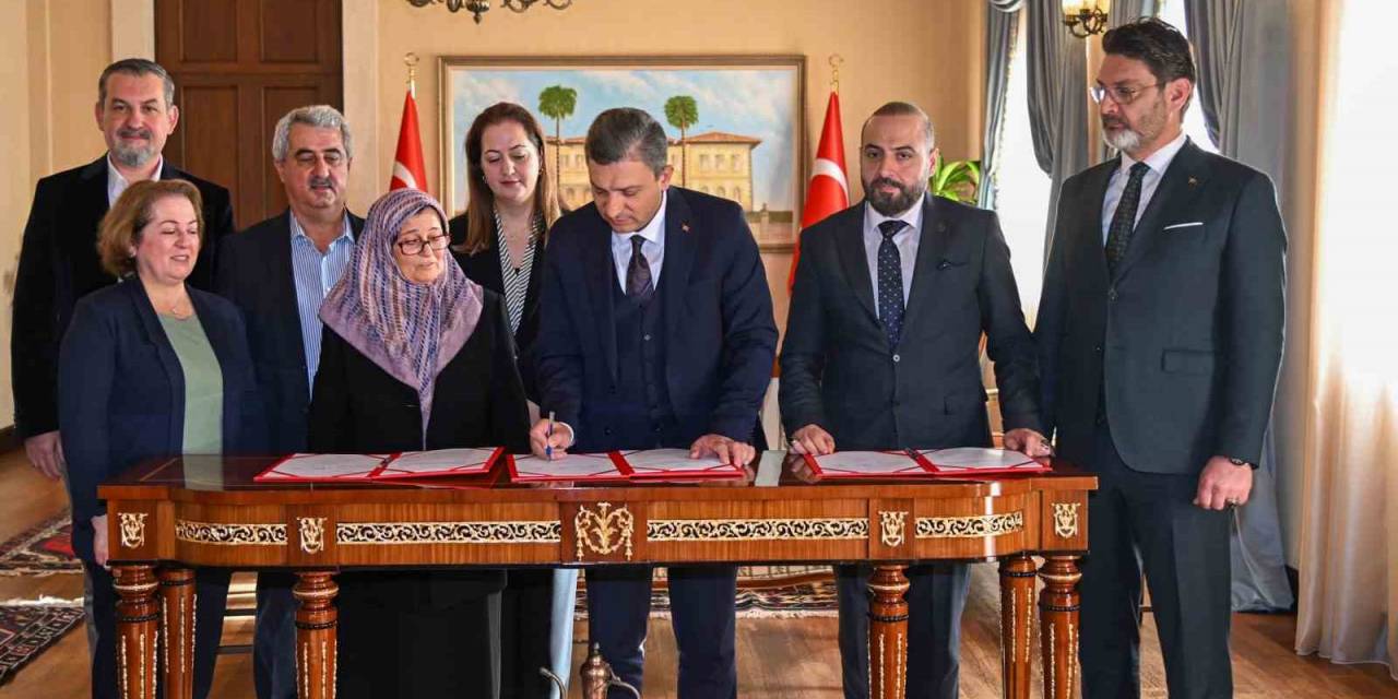 Antalya’da, Hayırseverlerden Korkuteli’ne Sağlık Merkezi