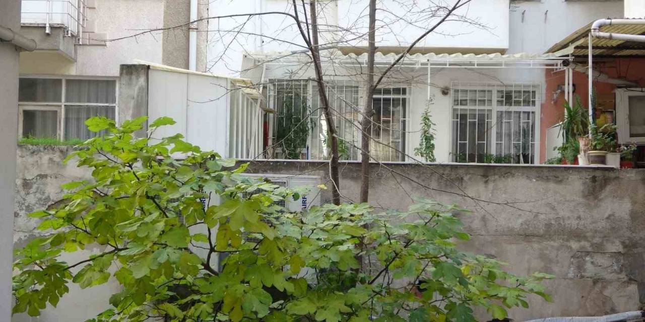 Pendik’te Polisten Kaçan Şahsın Evin Camında Asılı Kaldığı Olaya İlişkin Yeni Detaylar Ortaya Çıktı