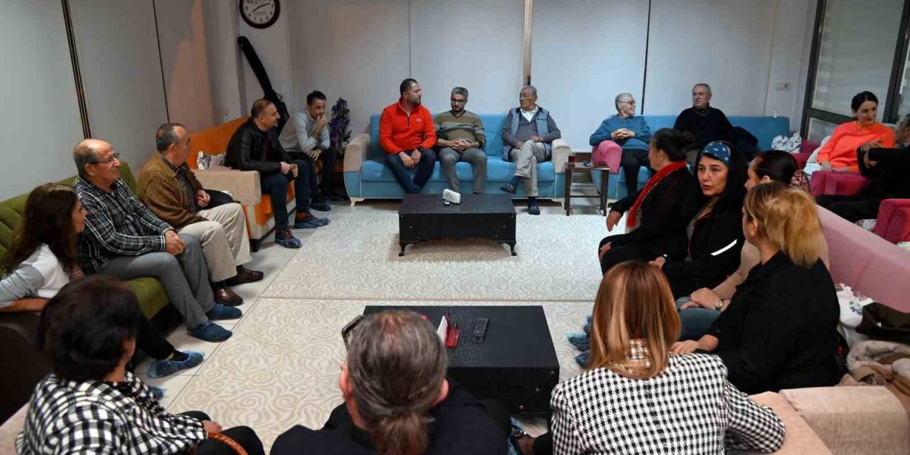 Manavgat’ta Huzurevi Sakinleri Türkülerle Eğlendi