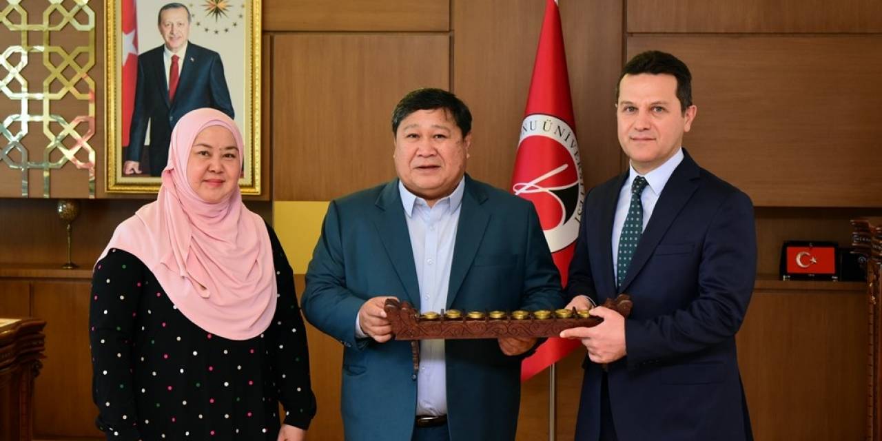 Kastamonu Üniversitesi’nden Mindanao Devlet Üniversitesine Eğitim Desteği