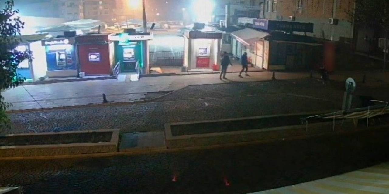 Milas’ta Meşrubat Hırsızları Kameraya Takıldı