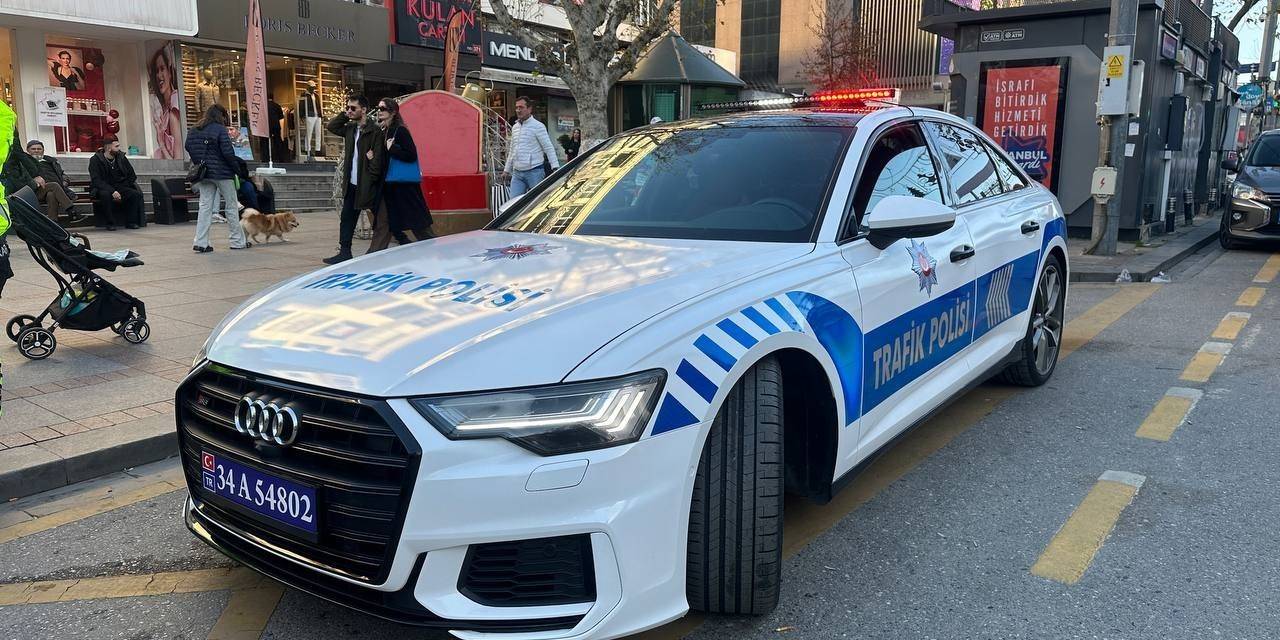 Polisler, Yarış Meraklısı Gençleri Bu Araçlarla Kovalayacaklar