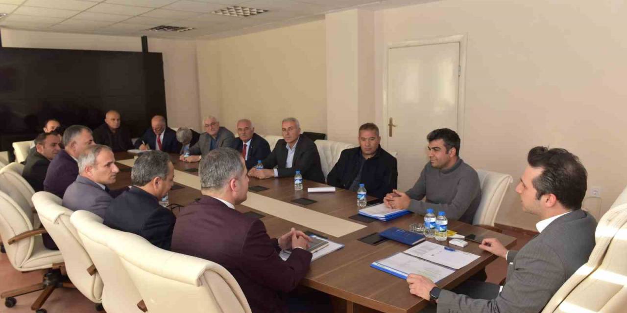 Karadağ, Köy Muhtarlarının Talepleri Dinledi