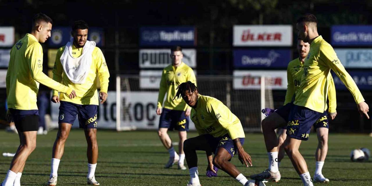 Fenerbahçe, Süper Kupa Maçı Hazırlıklarını Sürdürdü