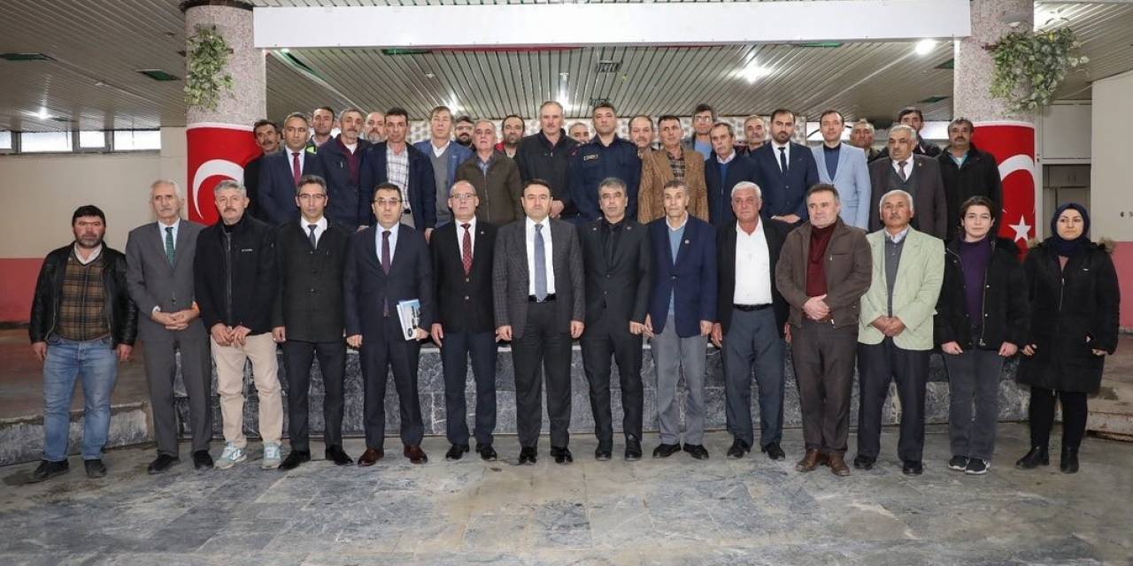 Vali Işın Seyitömer’de Muhtarların Taleplerini Dinledi