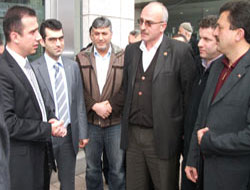 Çay Üreticilerinden İşletim Ücreti Kesilmesine İtiraz