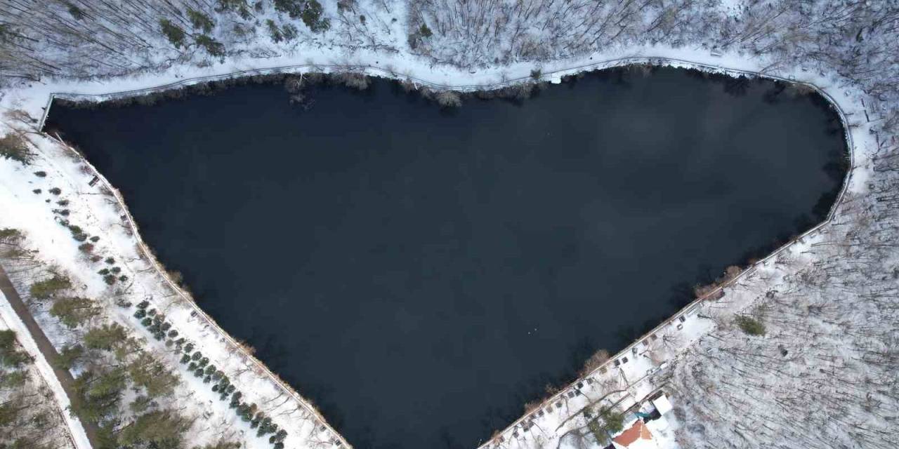 Karagöl Tabiat Parkı Beyaza Büründü