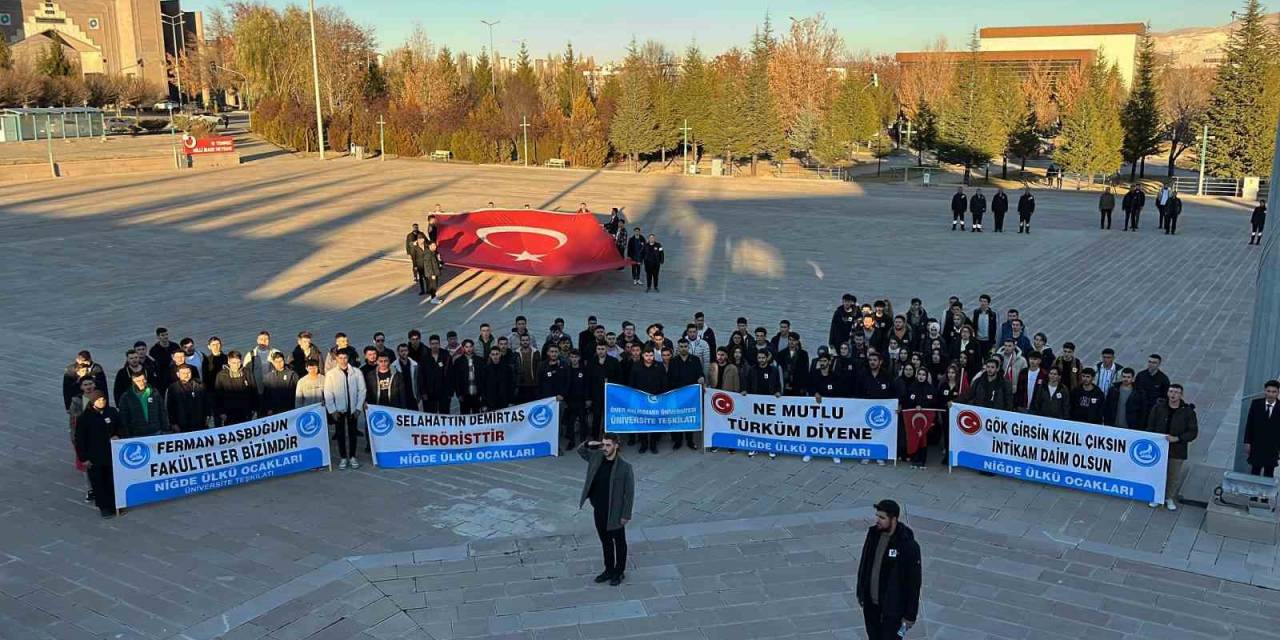 Niğde’de Öğrenciler Şehitler İçin Yürüdü