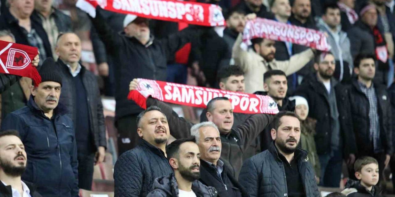 İki Dönem Transfer Yasağı Alan Samsunspor, Bilet Fiyatlarını Yarıya İndirdi