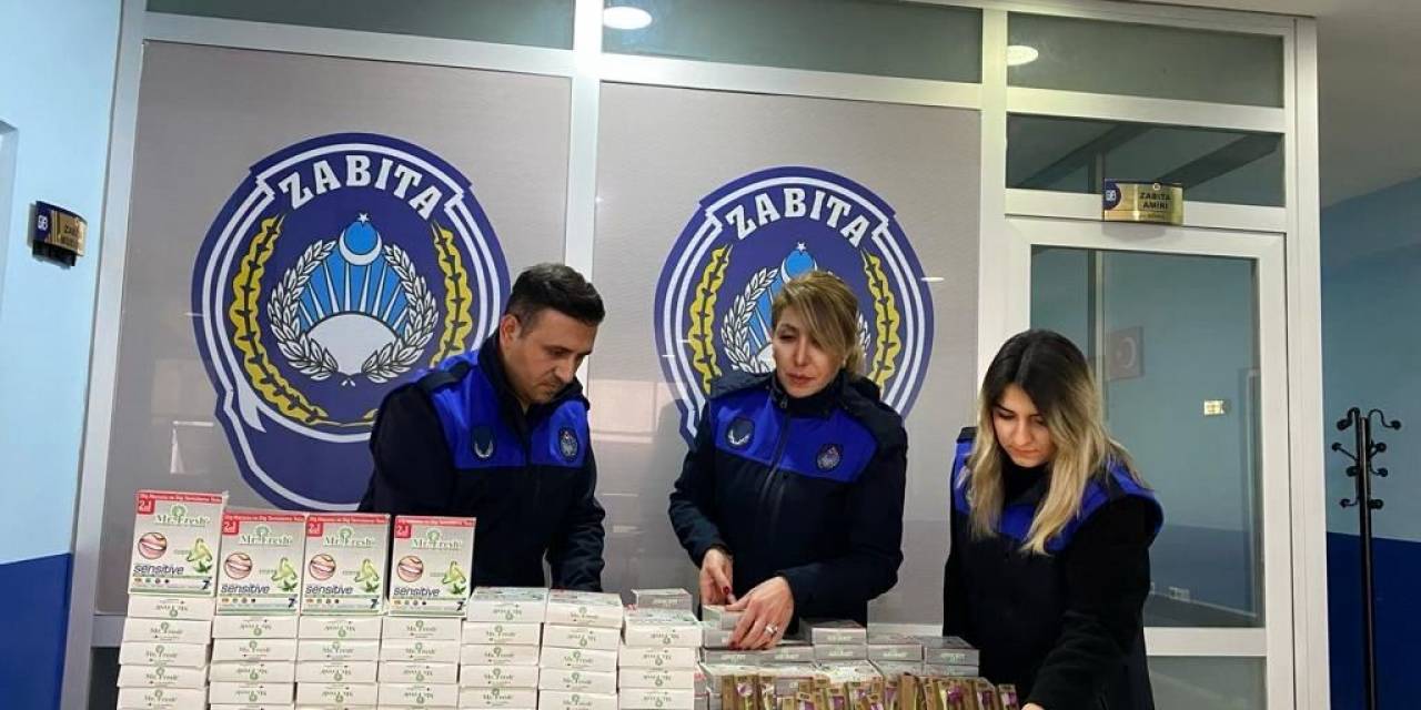 Bilecik’te Kapı Kapı Gezip Diş Macunu Satan 10 Kişi Yakalandı