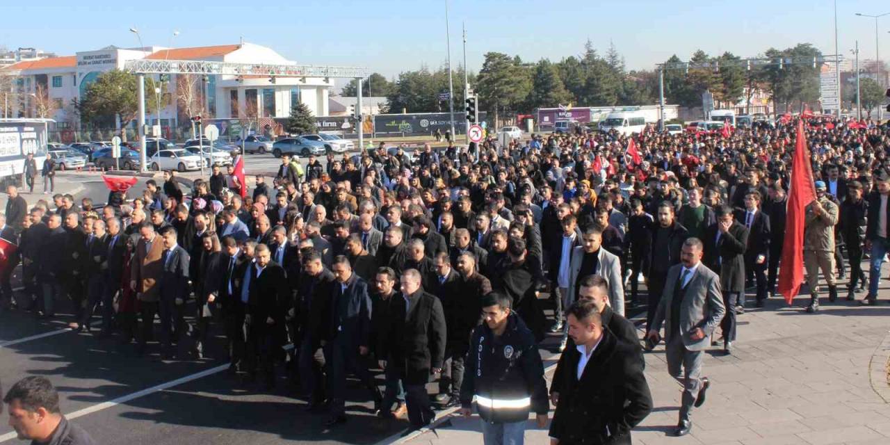 Ülkü Ocakları Sarıkamış Şehitleri İçin Yürüdü