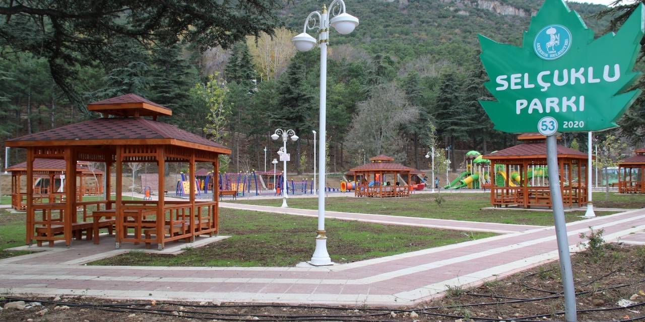 Başkan Akkaya: “Selçuklu Parkı Akşehirimize Değer Katıyor”