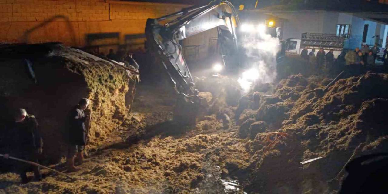 Iğdır’da 200 Küçükbaş Hayvan Yanmaktan Son Anda Kurtarıldı