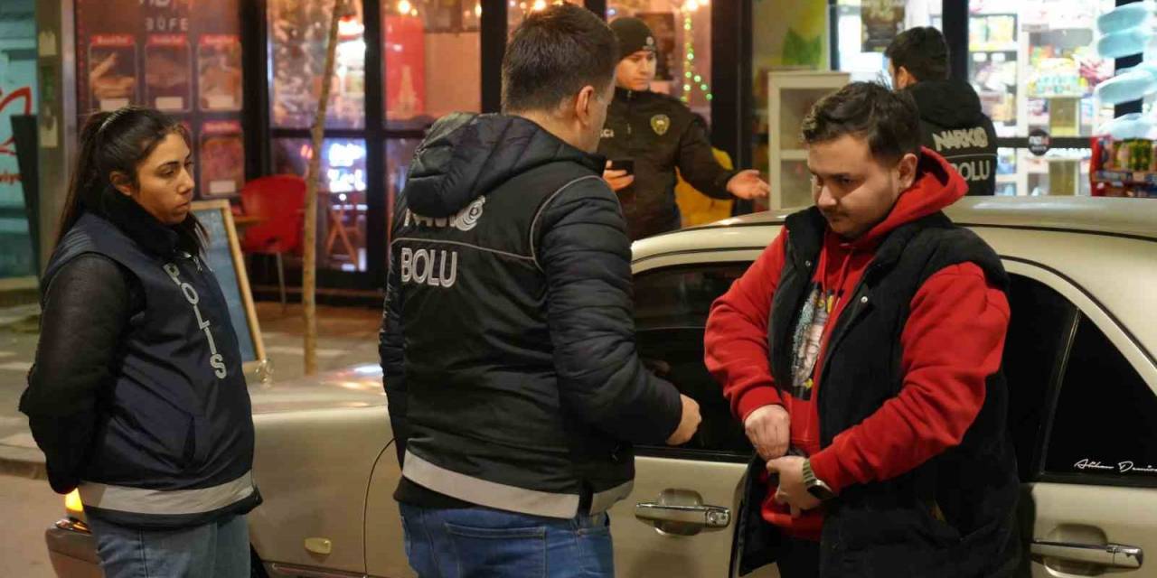 Onlarca Farklı Noktada Binlerce Araç Didik Didik Arandı