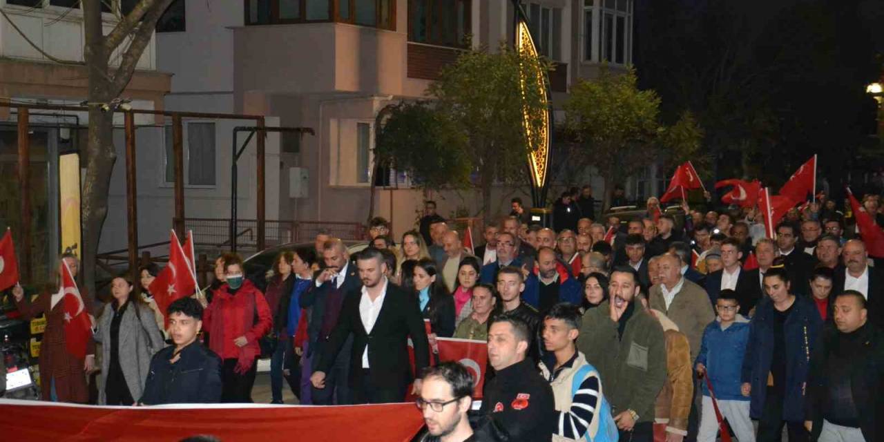 Keşan’da “Şehitlere Saygı Ve Teröre Lanet Yürüyüşü” Yapıldı