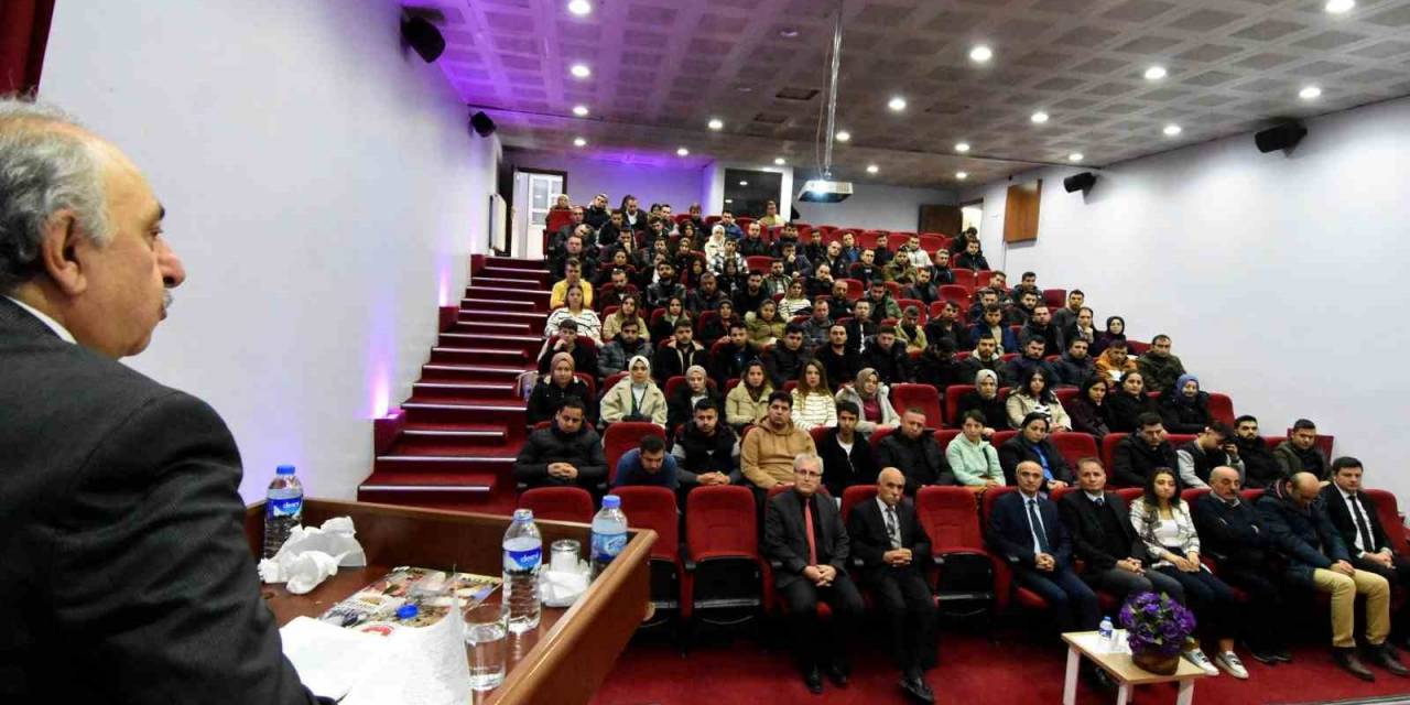 Ervak Başkanı Güzel: “Riyakârlık, Mehmet Akif Ersoy’un Hayatında Olmayan Kavramlardı”