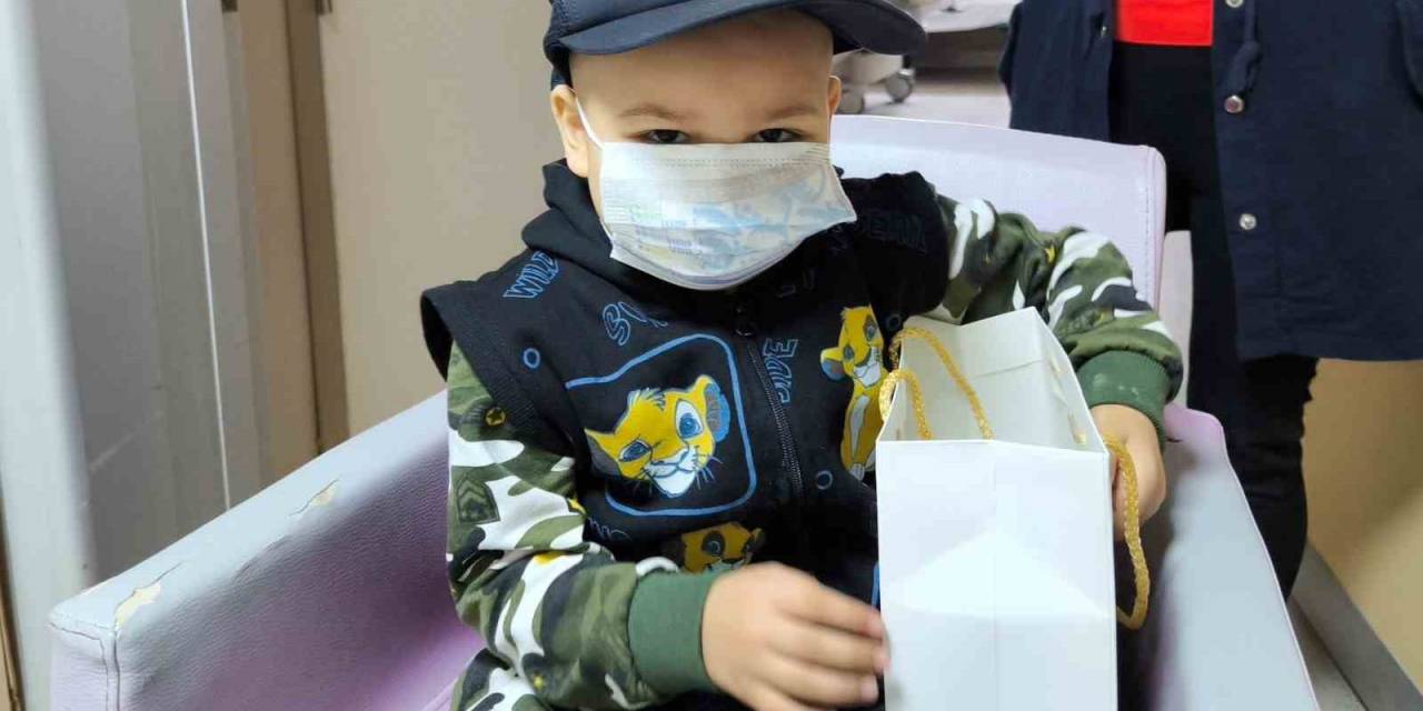Polis Şapkası İsteyen Küçük Çağatay’a İzmir Polisinden Sürpriz
