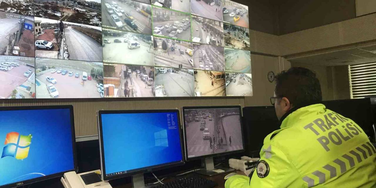 Denetimlerde Kamera Sistemleriyle Trafik Güvenliği En Üst Noktaya Çıkartılıyor