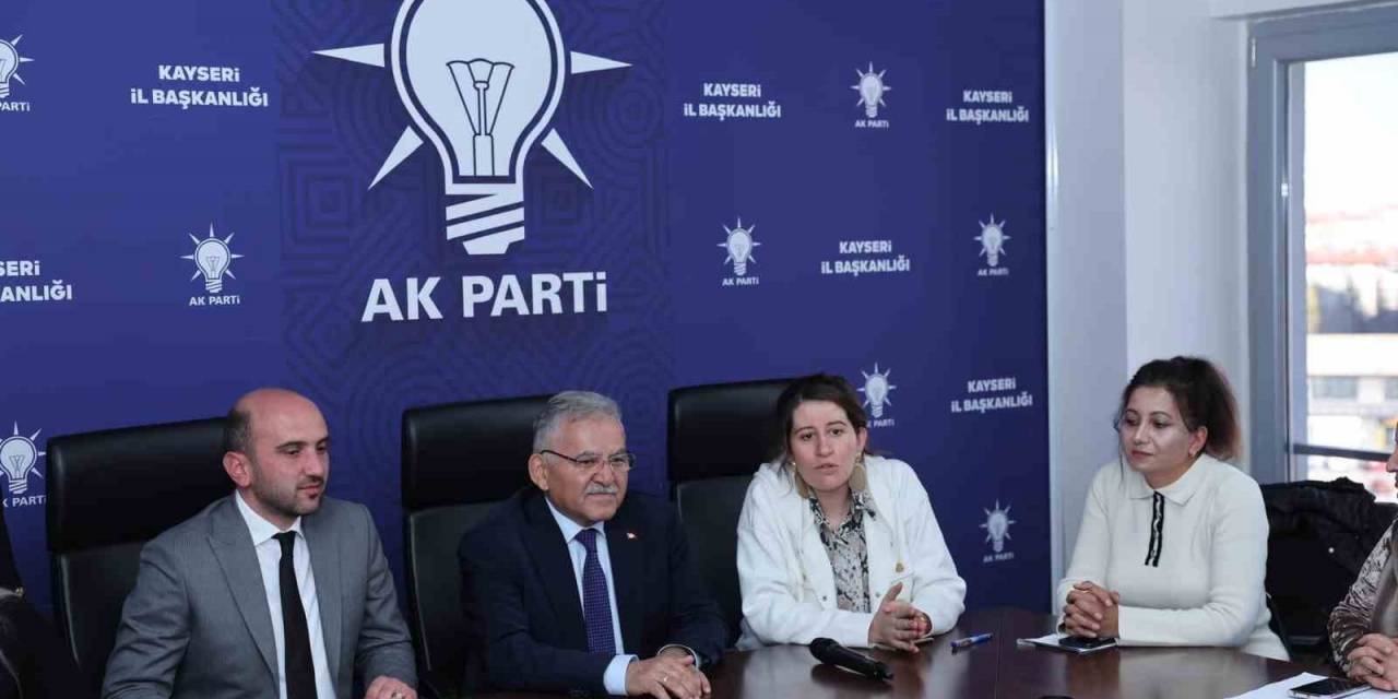 Ak Parti Melikgazi İlçe Başkanı Şahin’i Ziyaret Eden Büyükkılıç, Ak Kadınlarla Da Bir Araya Geldi