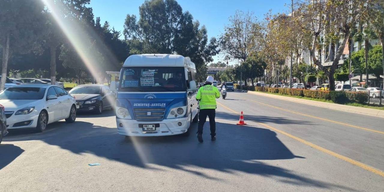 Mersin’de Toplu Taşıma Araçlarına Yönelik Denetimler Sürüyor