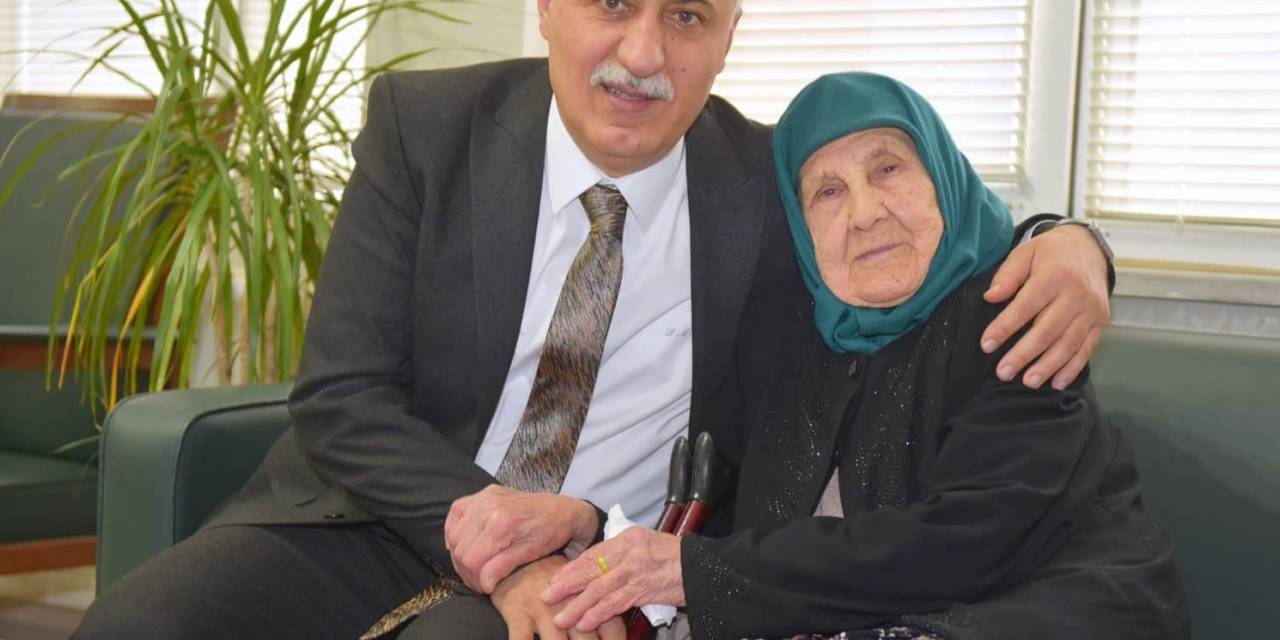 95 Yaşındaki Fatma Nine Herkesi Duygulandırdı